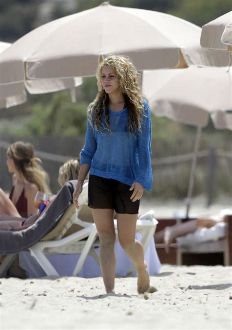 shakira sexy bikini|Shakira Poses on Vacation in a Bikini She Designed Herself: Pic